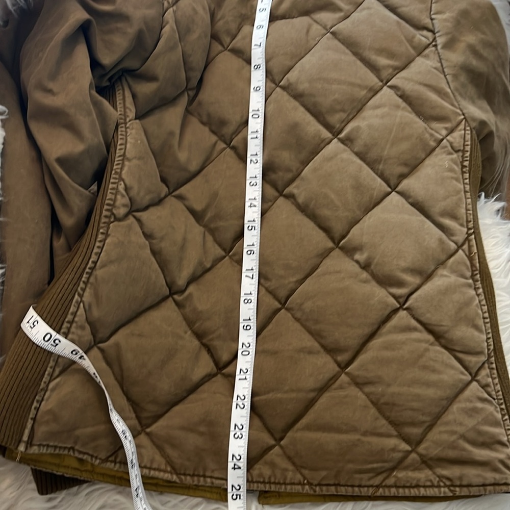 This is the Eddie Bauer1936 skyliner. It is a size women’s medium. - Picture 14 of 14
